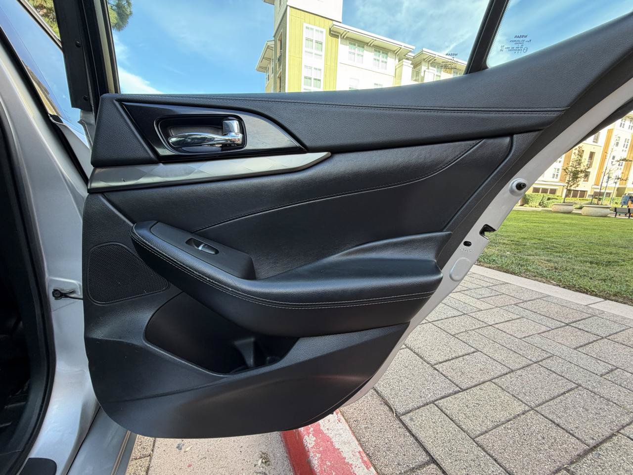 Used 2022 Nissan Maxima SV w/ Floor Mat Group FWD image 47
