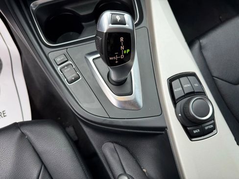 Used 2015 BMW 320i xDrive Sedan image 16