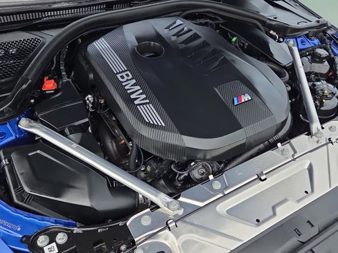 Certified 2025 BMW M440i Coupe image 16