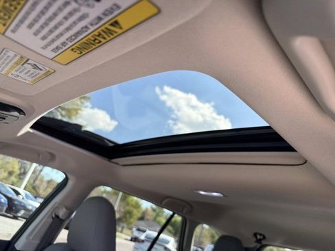 Used 2025 Subaru Outback Limited w/ Popular Package #2 image 31