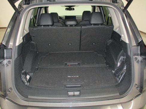 New 2026 Nissan Rogue Platinum w/ Platinum Premium Package image 6