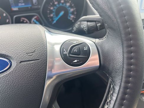 Used 2016 Ford Escape Titanium image 31