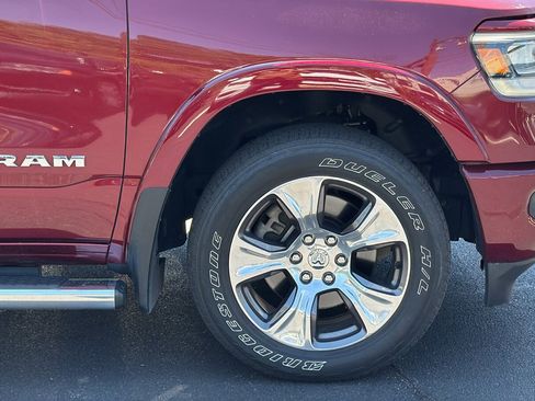 Used 2019 RAM 1500 Laramie w/ Sport Appearance Package AWD/4WD image 11