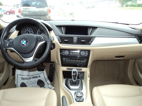 Used 2013 BMW X1 sDrive28i w/ Premium Pkg image 16