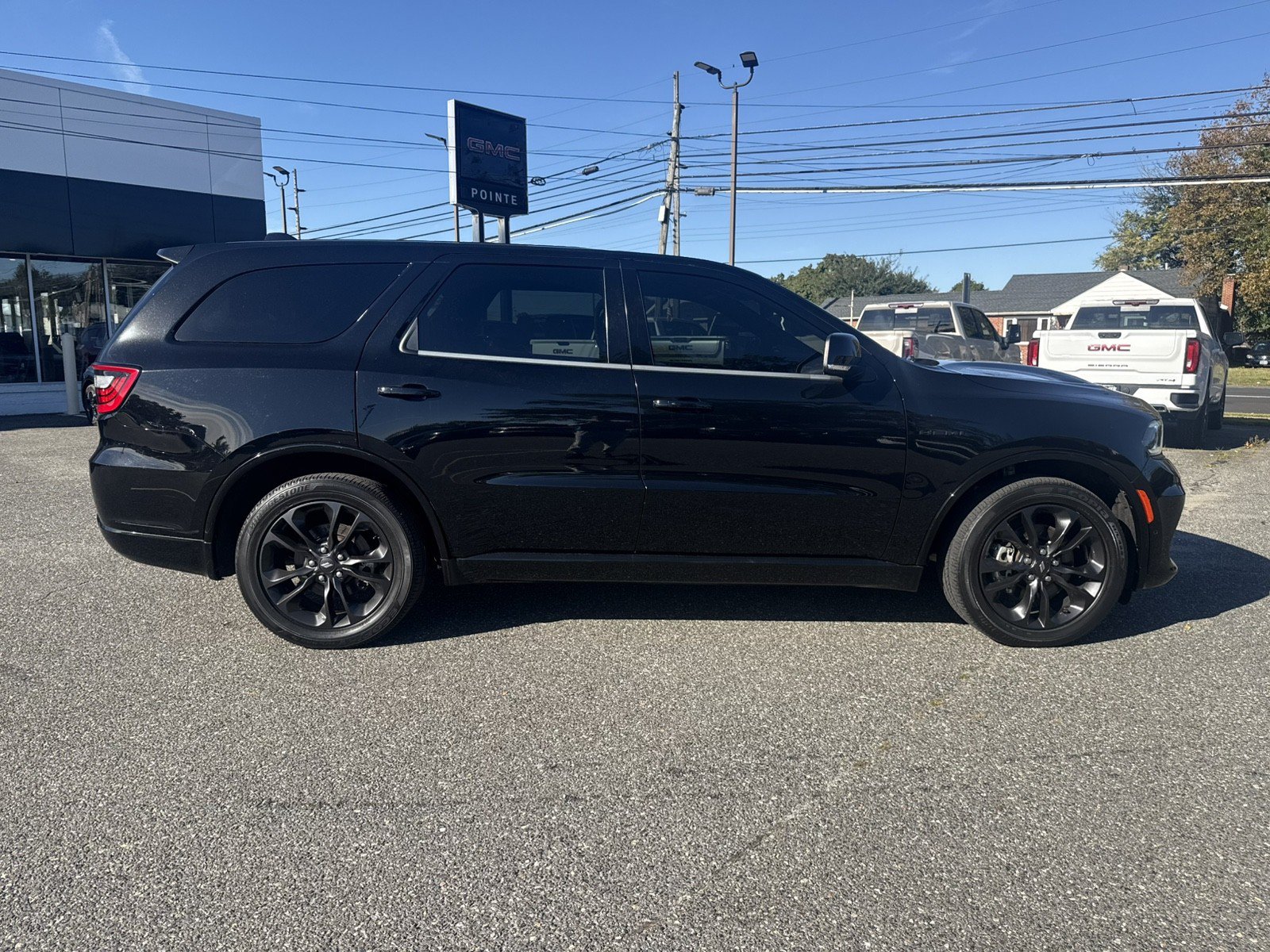 Used 2022 Dodge Durango R/T w/ Blacktop Package AWD/4WD image 2