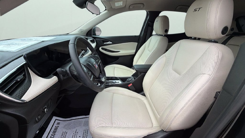Used 2024 Buick Encore GX Sport Touring w/ Comfort Package AWD/4WD image 18