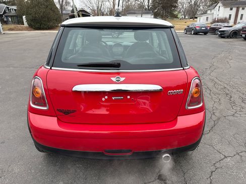 Used 2010 MINI Cooper Hardtop image 4