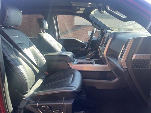 Used 2015 Ford F150 Platinum w/ Equipment Group 701A Luxury image 24