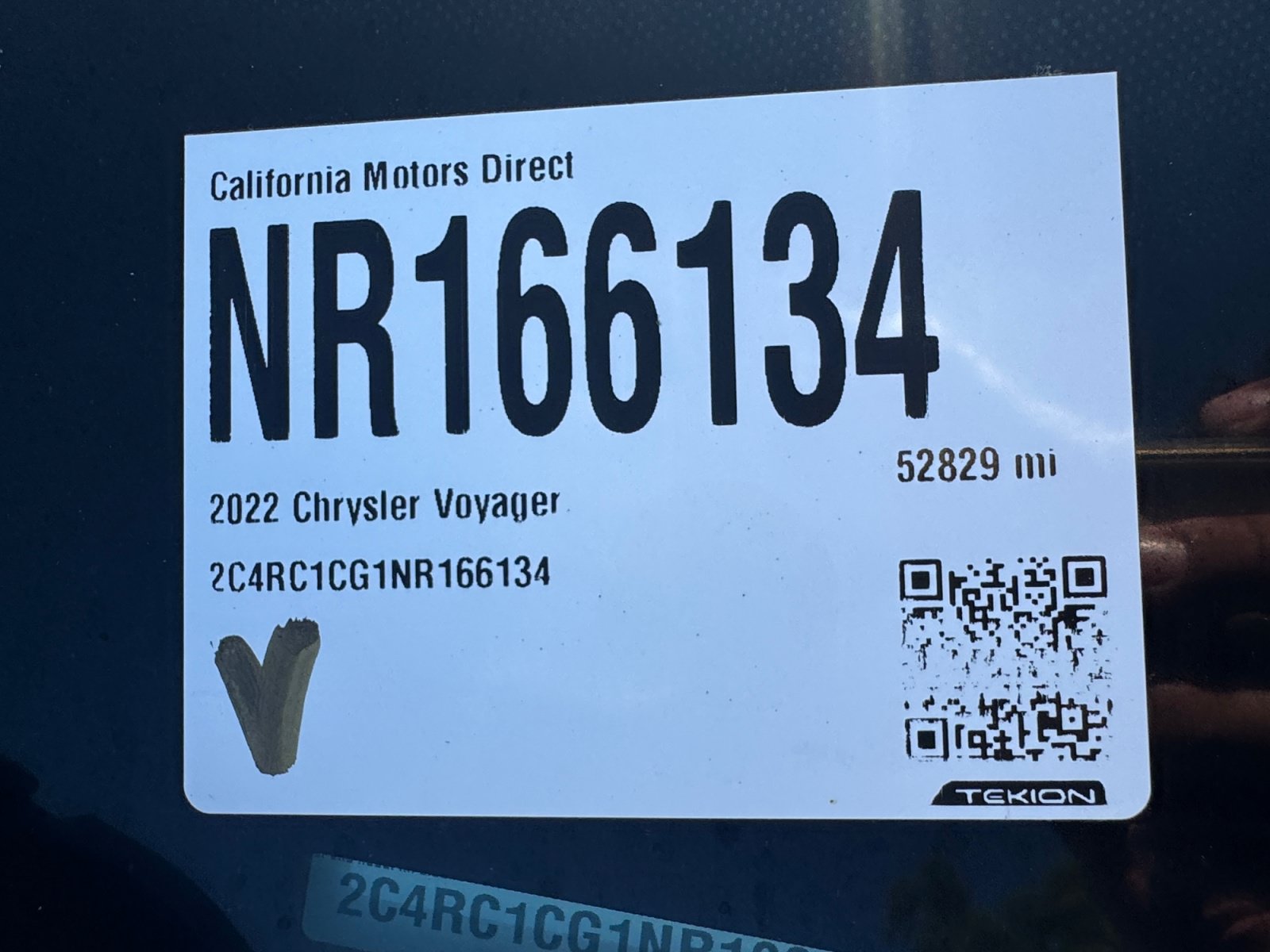 Used 2022 Chrysler Voyager LX FWD image 18