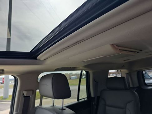 Used 2018 GMC Yukon Denali w/ Denali Ultimate Package image 9