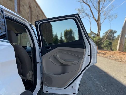 Used 2014 Ford Escape SE FWD image 20