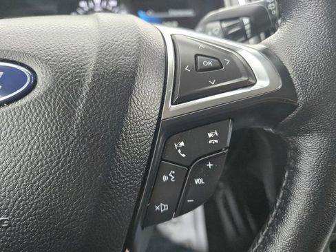 Certified 2024 Ford Edge Titanium image 19