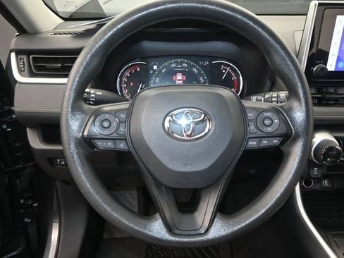 Used 2024 Toyota RAV4 XLE FWD image 7
