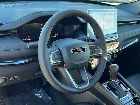 New 2026 Jeep Compass Limited image 10