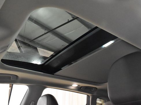 Used 2022 Nissan Murano Platinum image 5