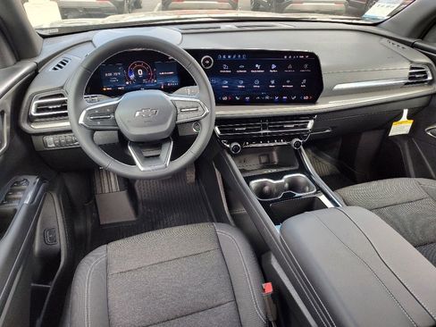 New 2026 Chevrolet Traverse RS w/ LPO, Floor Liner Package image 8