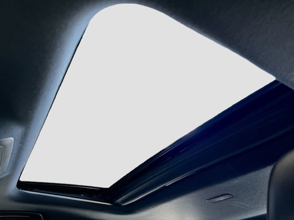 Used 2022 MAZDA MAZDA3 s FWD image 23