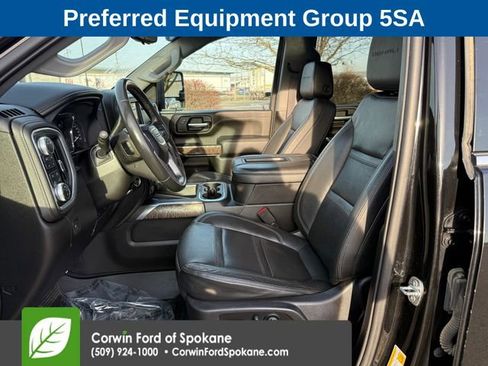 Used 2022 GMC Sierra 2500 Denali w/ Denali Black Diamond Edition image 2