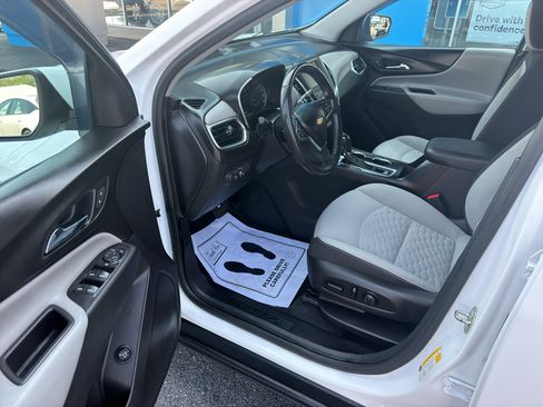 Used 2018 Chevrolet Equinox LT FWD image 9