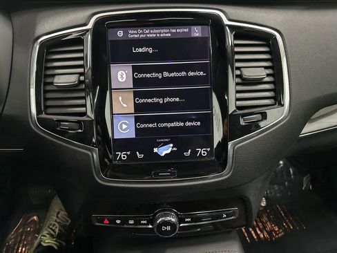 Used 2017 Volvo XC90 T6 Momentum w/ Momentum Plus Package image 13