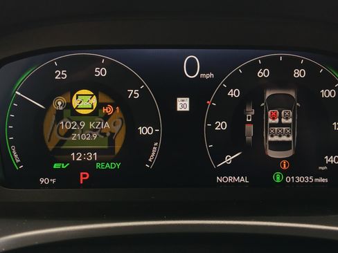 Used 2025 Honda Civic Sport Touring image 17