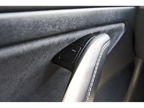 Used 2020 Tesla Model 3 Standard Range RWD image 21