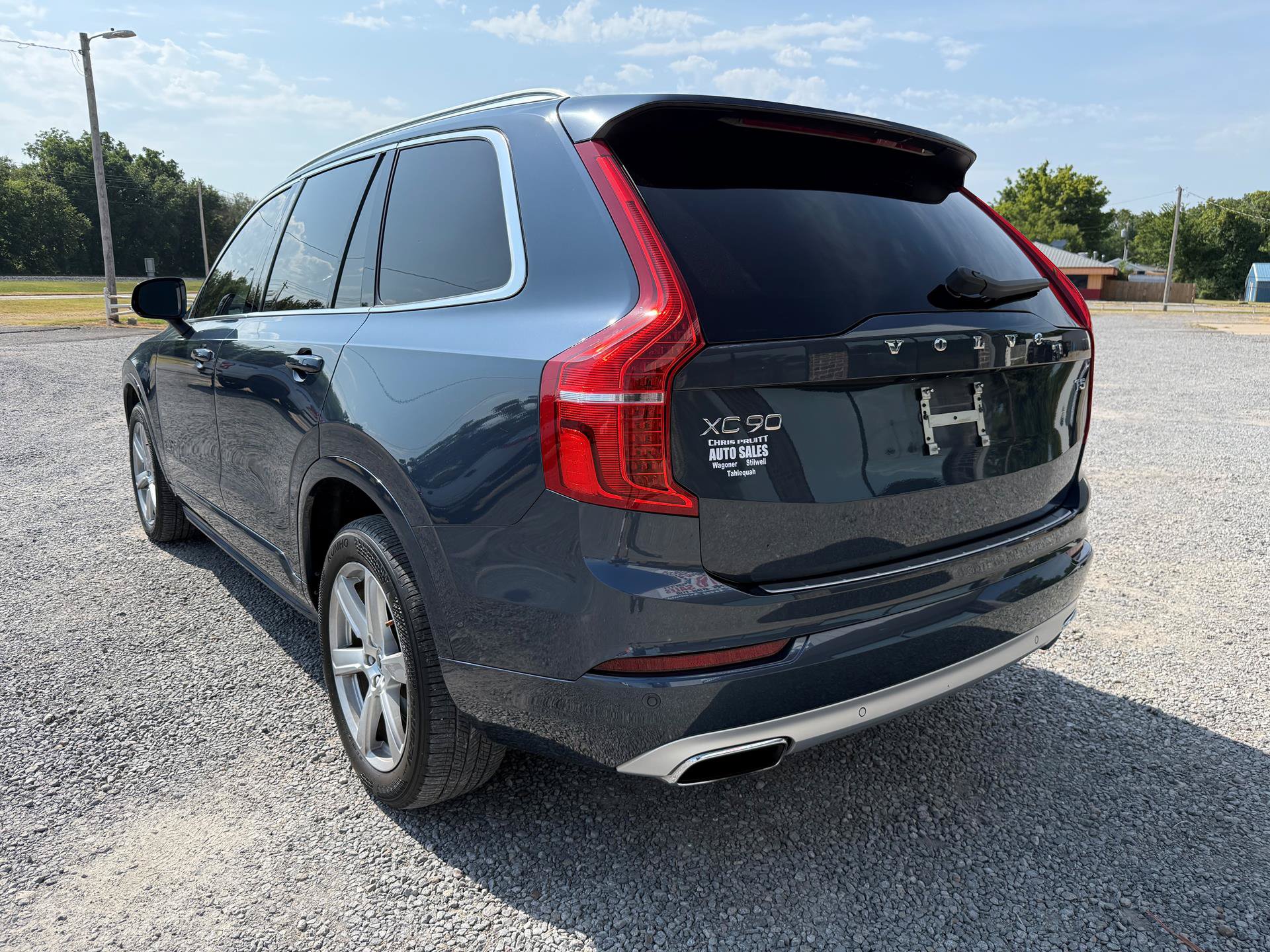 Used 2021 Volvo XC90 T5 Momentum w/ Advanced Package FWD image 4
