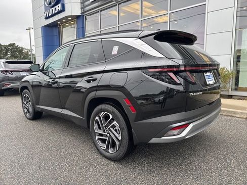 New 2025 Hyundai Tucson Limited image 8