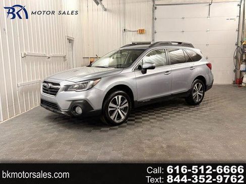 Used 2019 Subaru Outback 2.5i Limited AWD/4WD image 1