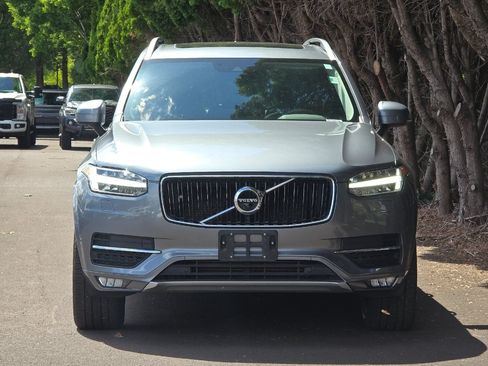 Used 2017 Volvo XC90 T6 Momentum w/ Vision Package AWD/4WD image 9