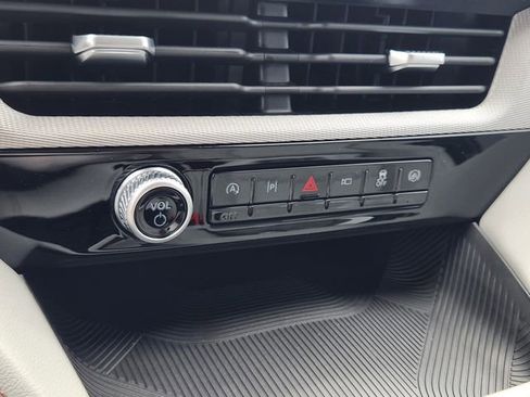 New 2026 Ford Explorer Active w/ Active Comfort Package RWD image 19