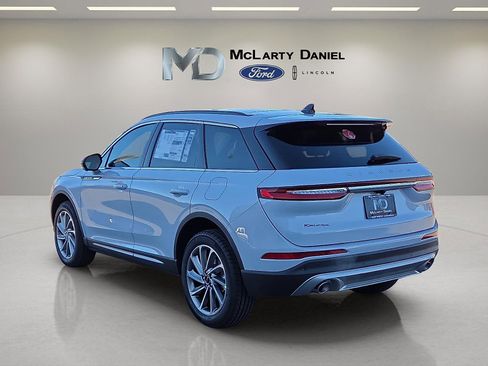 New 2026 Lincoln Corsair Premiere image 4