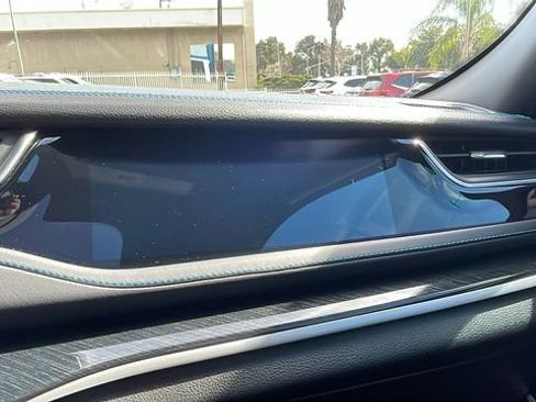 Used 2023 Jeep Grand Cherokee Trailhawk image 23