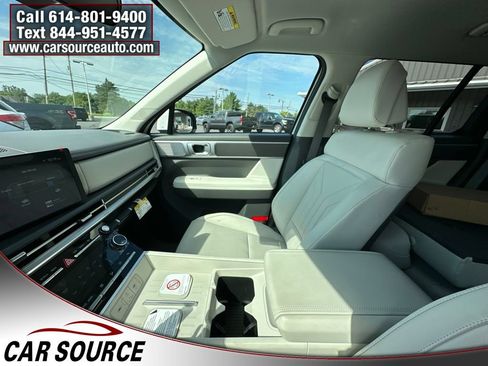Used 2026 Hyundai Santa Fe SEL AWD/4WD image 17