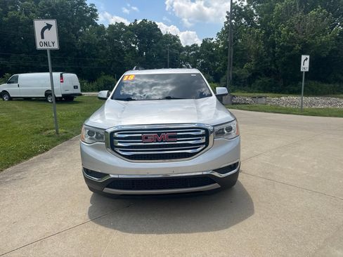 Used 2018 GMC Acadia SLE FWD image 2