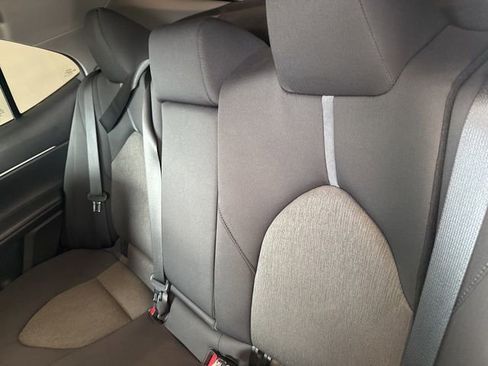 Used 2021 Toyota Camry LE image 5