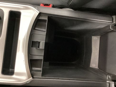 Used 2024 Ford Edge SEL image 21