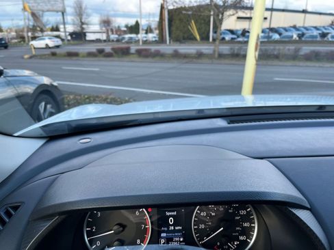 Used 2025 Nissan Sentra S image 32