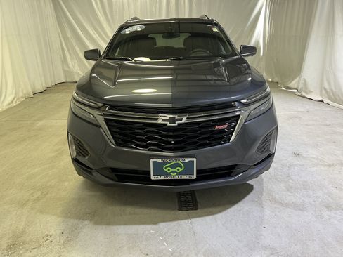 Used 2023 Chevrolet Equinox RS w/ RS Leather Package image 3