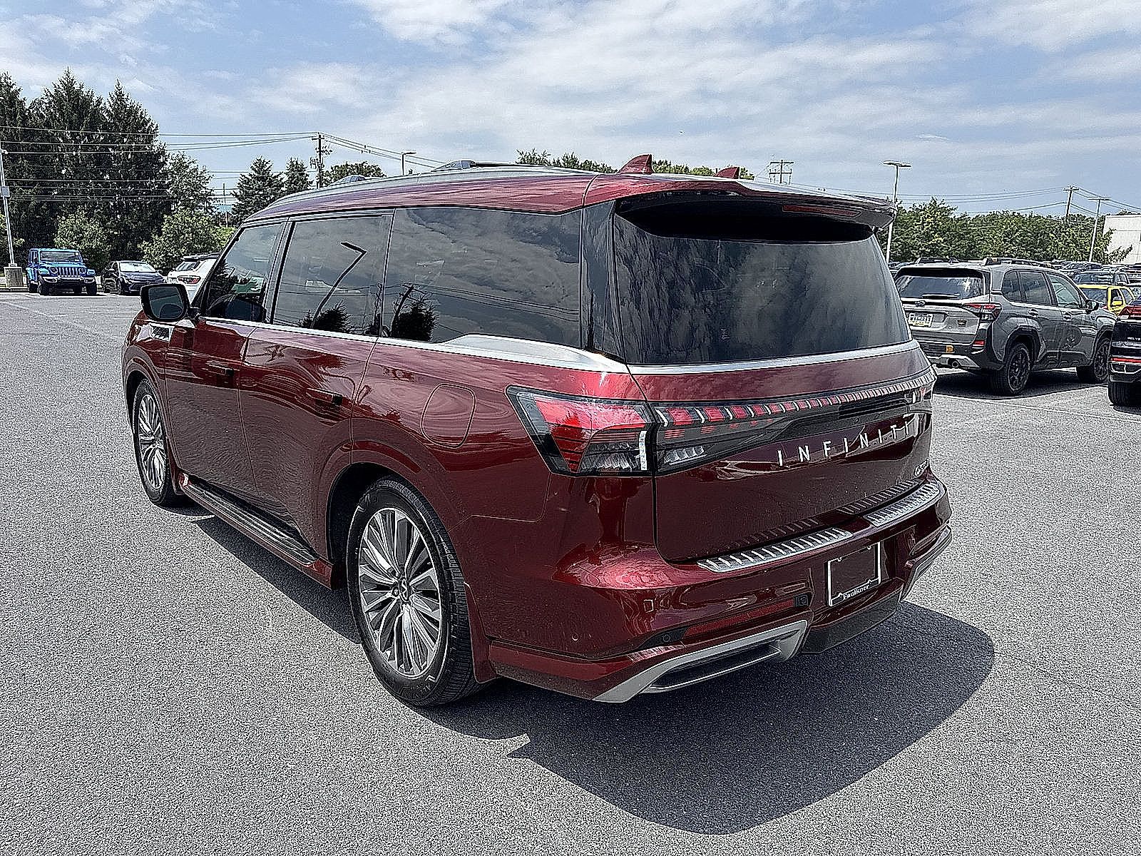 Certified 2025 INFINITI QX80 Sensory w/ Exterior Package AWD/4WD image 35