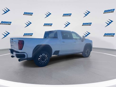 New 2026 GMC Sierra 2500 Denali Ultimate image 8