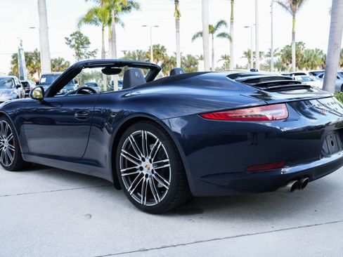 Used 2015 Porsche 911 Carrera S image 7