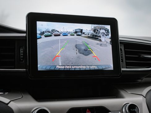 Used 2022 Ford Explorer XLT w/ Equipment Group 202A image 24