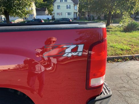 Used 2013 GMC Sierra 1500 SLE w/ Power Tech Package image 13