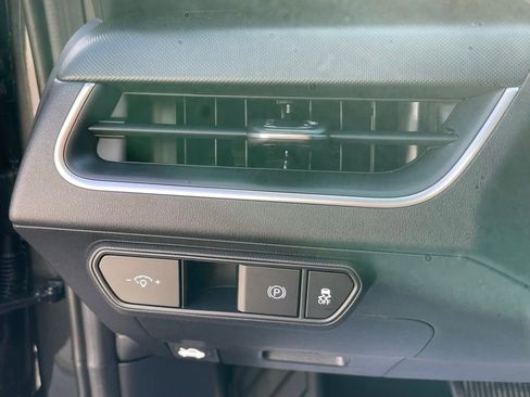 New 2026 Kia K4 FWD image 12