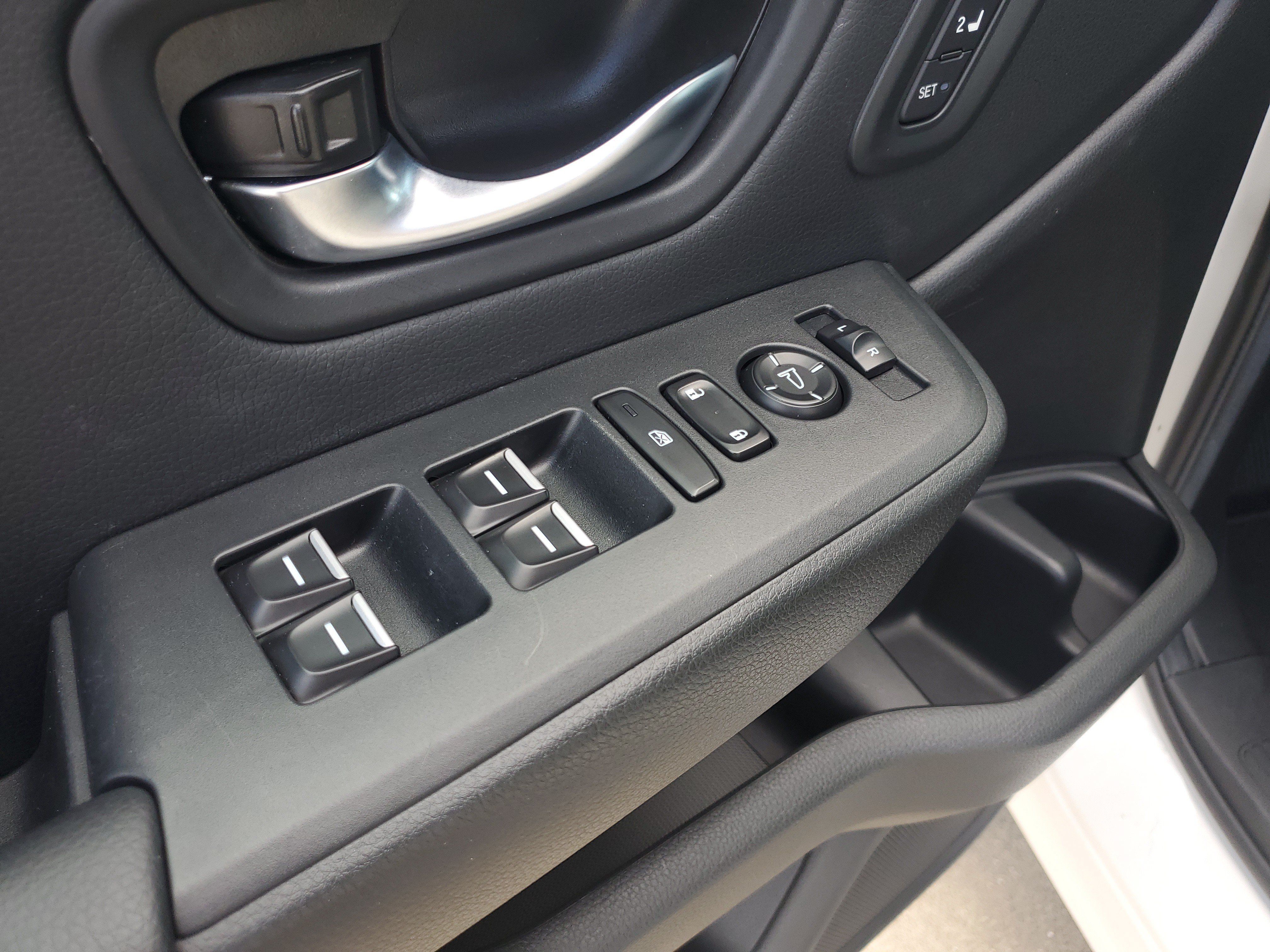 Used 2025 Honda Pilot EX-L image 22