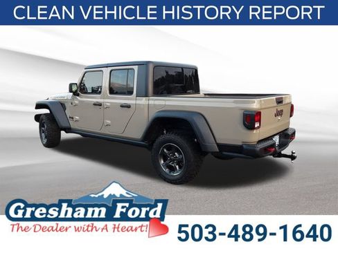 Used 2020 Jeep Gladiator Rubicon w/ Trailer Tow Package AWD/4WD image 3