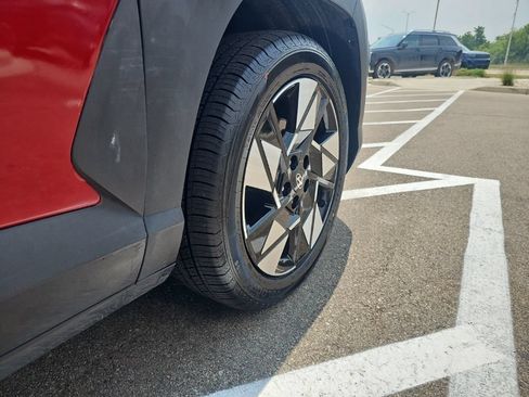 Used 2024 Hyundai Kona SEL FWD image 35