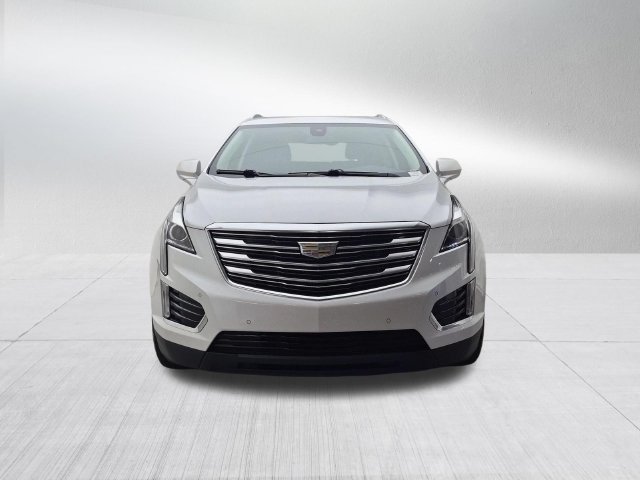 Used 2019 Cadillac XT5 Luxury AWD/4WD image 2
