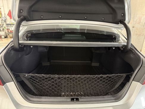 Used 2019 Toyota Camry XSE w/ Navigation Package image 18